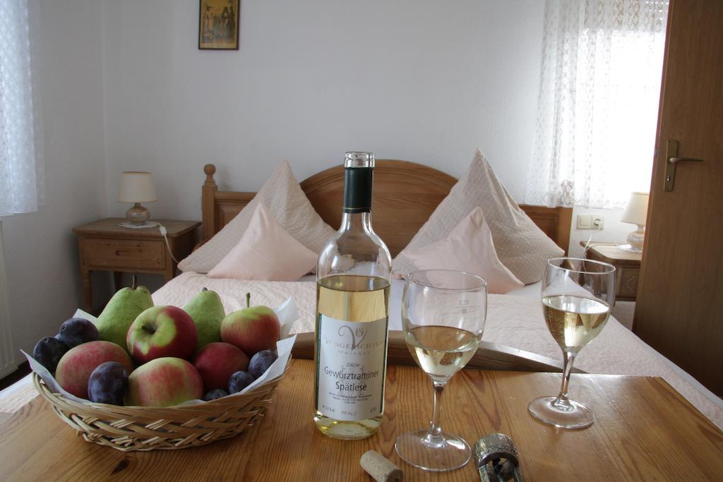 Weingut Und Gaestehaus Vongerichten Όμπερχάουζεν Δωμάτιο φωτογραφία